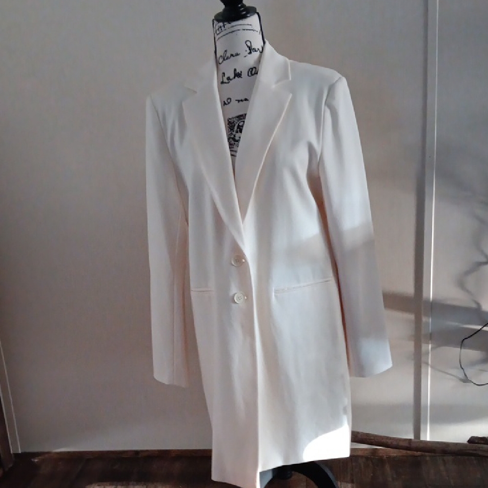 Bloomingdale's Cream Colored  Women's Blazer And Slacks